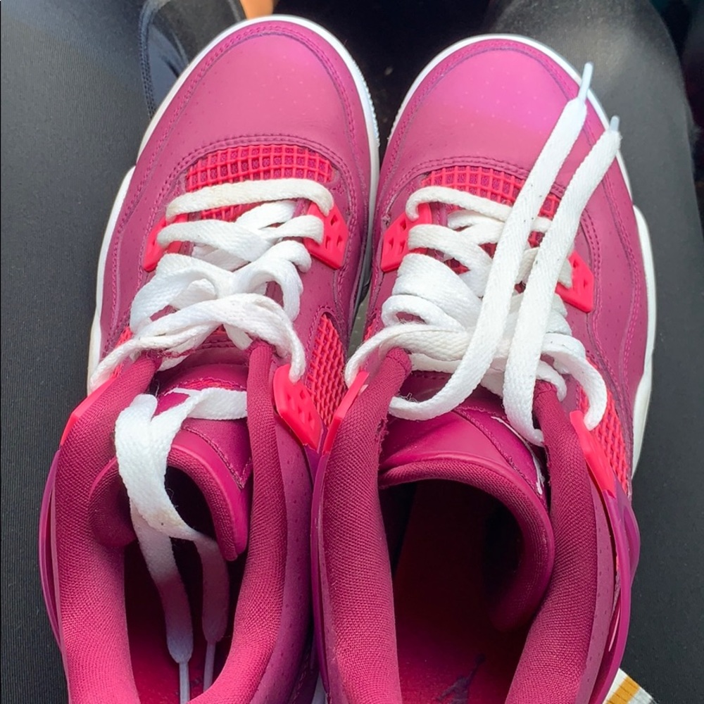 jordans, barley worn !